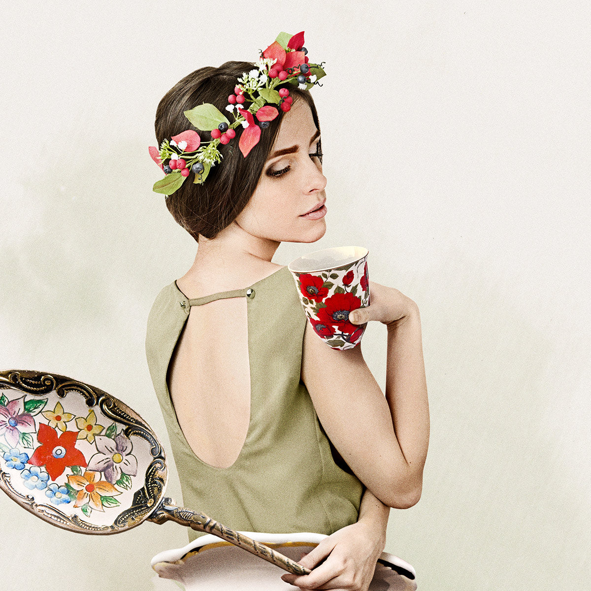 Cafe Ladies - Poster Style | 70 x 86 cm in Black