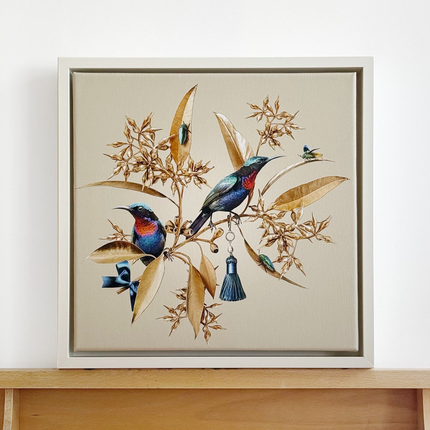 Sunbirds On Gold  | Canvas 34 x 34 cm